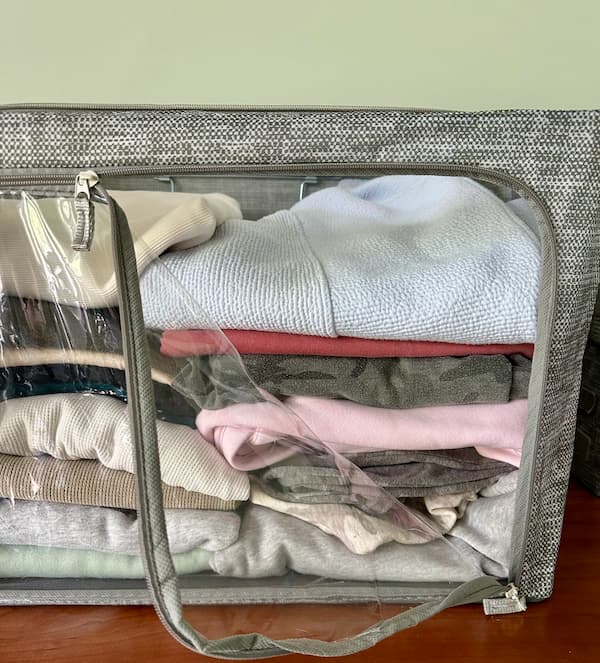 Storage box side zippers