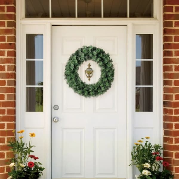 Basic Green Christmas Wreath deal